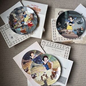 Snow White & The Seven Dwarfs Knowles Collector Plates Set of 3 in Original Box